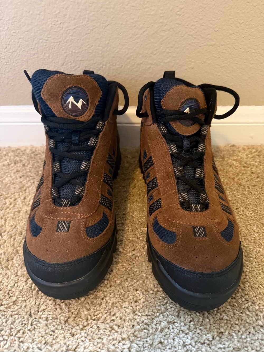 Nevados Men’s Mid Brown Leather Hiking Boots - Size 10